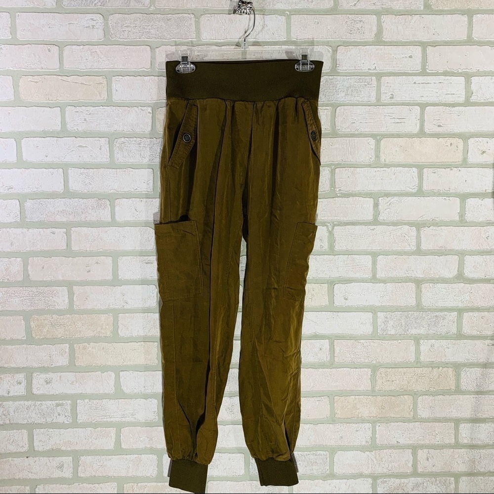 Anthropologie Maeve Cicerone Joggers in Dark Olive Size XS - Picture 3 of 10